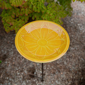 12" Lolly Embossed Birdbaths with Garden Stake Birdbath