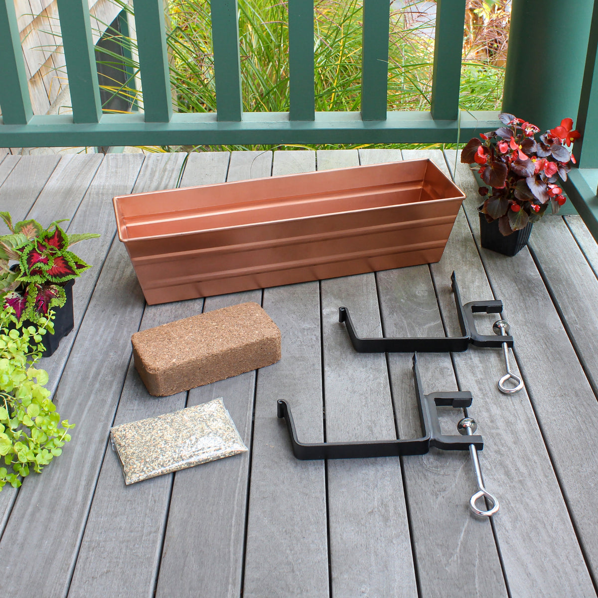 Bloom Box Garden Growing Kit with Clamp-On Brackets