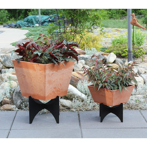 Zaha Plant Stand Plant Stand